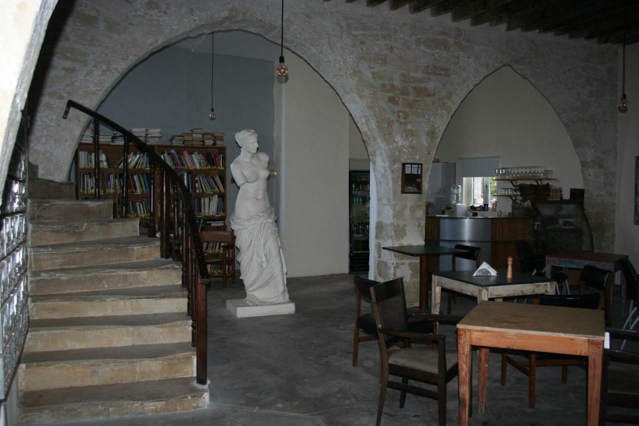 Cornaro Fine Arts Center Lejlighed Limassol Eksteriør billede