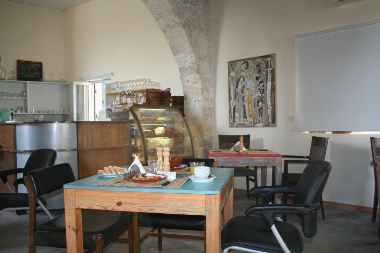 Cornaro Fine Arts Center Lejlighed Limassol Eksteriør billede